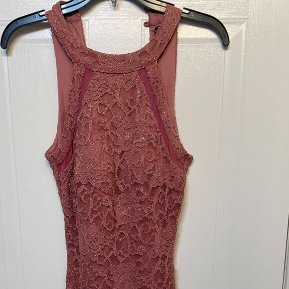 Le Chateu pink lace dress - Picture 1 of 4